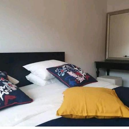 Beautiful Three Queen Beds Apartment In City Center , 100M2, Near Tram Luxembourg Ngoại thất bức ảnh