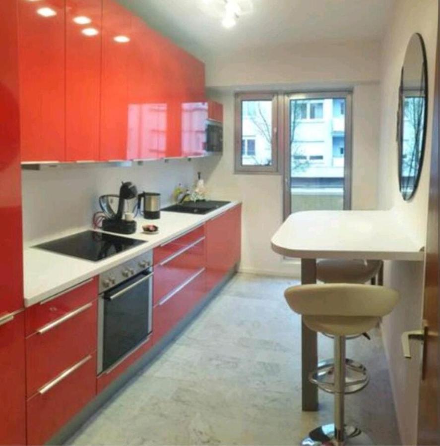 Beautiful Three Queen Beds Apartment In City Center , 100M2, Near Tram Luxembourg Ngoại thất bức ảnh