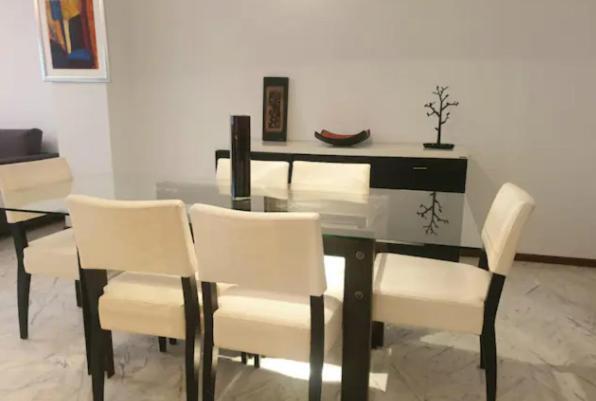 Beautiful Three Queen Beds Apartment In City Center , 100M2, Near Tram Luxembourg Ngoại thất bức ảnh